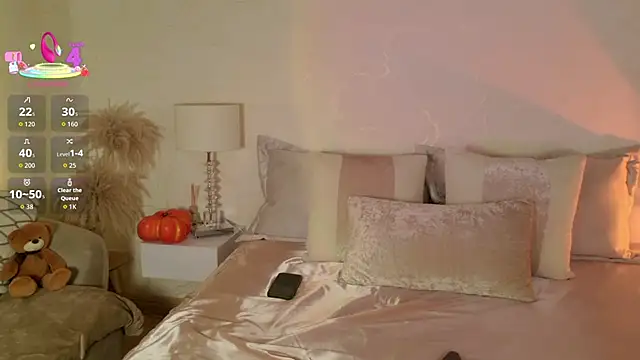 emily mars1 online show from 10/28/25, 09:06