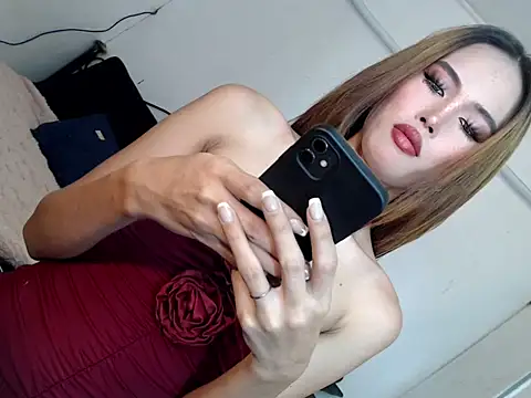 Snapshot of Beautiful_Mistakexxx chatting on 10/07/25, 10:34 Beautiful Mistakexxx online show from 10/07/25, 10:34