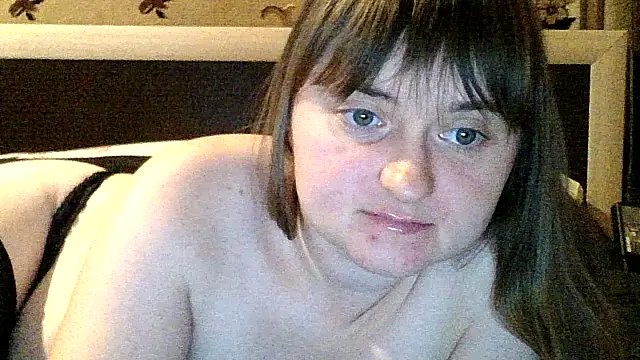 LuckyLust11 online show from 09/29/25, 03:50