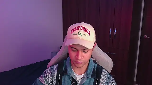 domsantiago  online show from 10/14/25, 03:07