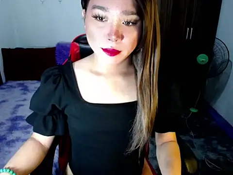 Urassiansweetcummer online show from 11/15/25, 01:47