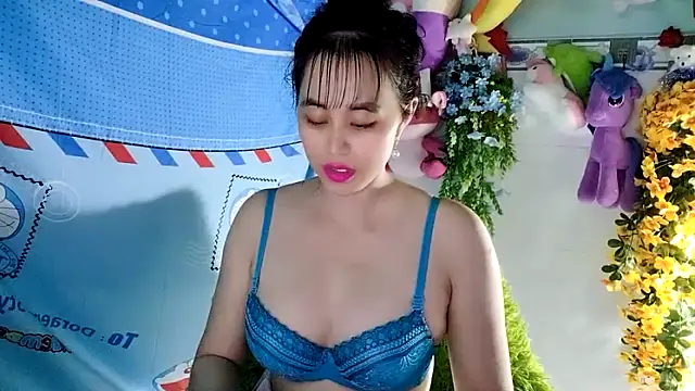 emgaixinhngoan online show from 10/16/25, 04:19