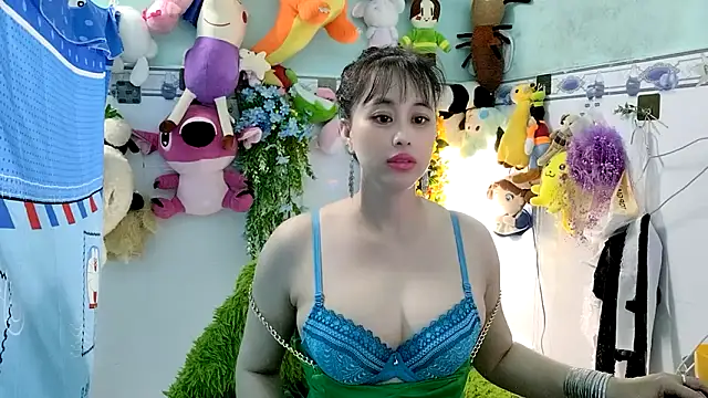 emgaixinhngoan online show from 11/07/25, 01:00