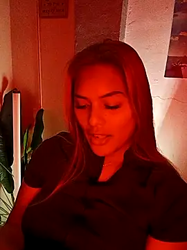 Snapshot of Wena_Larson88 chatting on 09/16/25, 04:52 Wena Larson88 online show from 09/16/25, 04:52