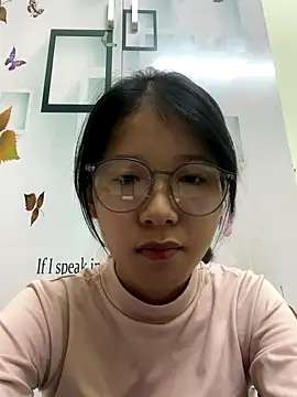 meomeo2k6 online show from 11/17/25, 02:45