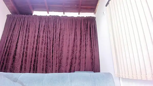 Dantzel  online show from 10/28/25, 07:05