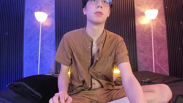 luixdust  online show from 11/05/25, 05:07