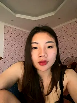 Snapshot of D2sweet chatting on 10/06/25, 05:38 D2sweet online show from 10/06/25, 05:38