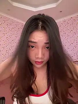 Snapshot of D2sweet chatting on 10/15/25, 04:34 D2sweet online show from 10/15/25, 04:34