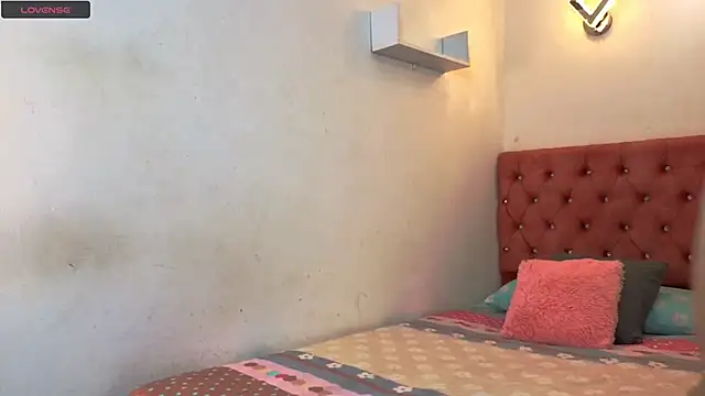 Kyra Honey online show from 11/11/25, 02:39