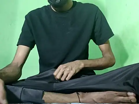 rockyy23boy online show from 10/16/25, 10:38