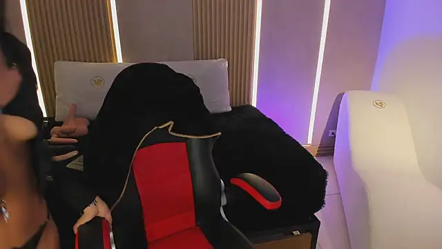 liah cleir online show from 11/13/25, 06:18