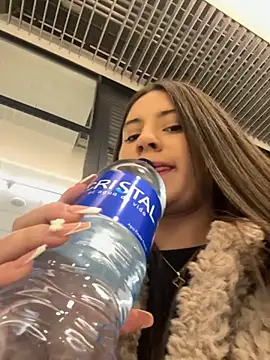 Isabella21  online show from 10/30/25, 12:12