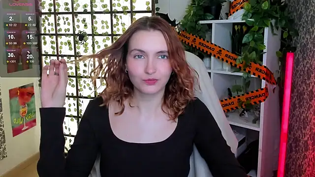 Elis Cherry online show from 10/25/25, 01:57