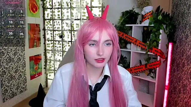 Elis Cherry online show from 10/31/25, 02:45