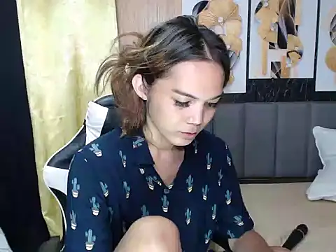 Raffa ella69 online show from 11/14/25, 08:57