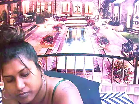 Snapshot of IndianChocolatepie4u chatting on 10/22/25, 06:40 IndianChocolatepie4u online show from 10/22/25, 06:40