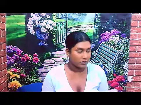 Snapshot of IndianChocolatepie4u chatting on 11/06/25, 05:30 IndianChocolatepie4u online show from 11/06/25, 05:30