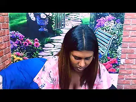 Snapshot of IndianChocolatepie4u chatting on 11/08/25, 03:12 IndianChocolatepie4u online show from 11/08/25, 03:12