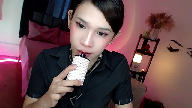 Snapshot of Veniceseduction chatting on 09/15/25, 03:39 Veniceseduction online show from 09/15/25, 03:39