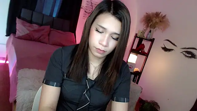 Snapshot of Veniceseduction chatting on 09/18/25, 06:15 Veniceseduction online show from 09/18/25, 06:15