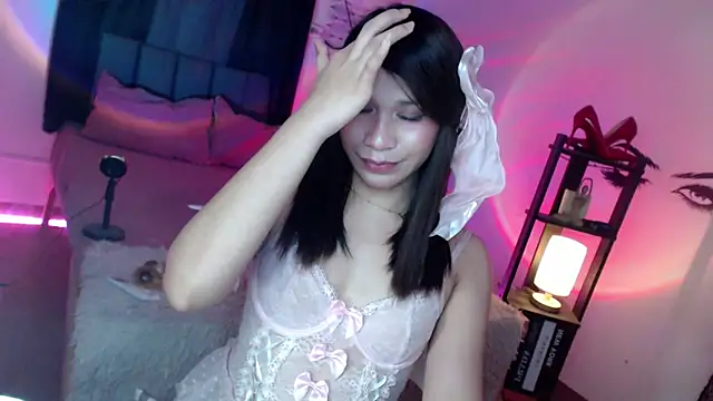 Snapshot of Veniceseduction chatting on 10/15/25, 12:49 Veniceseduction online show from 10/15/25, 12:49