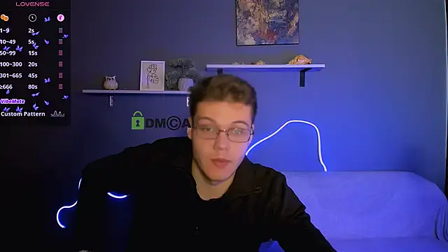 Snapshot of lucas_long_ chatting on 10/13/25, 12:38 lucas long online show from 10/13/25, 12:38