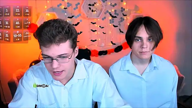 Snapshot of lucas_long_ chatting on 10/25/25, 08:55 lucas long online show from 10/25/25, 08:55