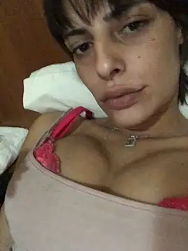 Snapshot of sweetchery999999 chatting on 10/22/25, 07:57 sweetchery999999 online show from 10/22/25, 07:57