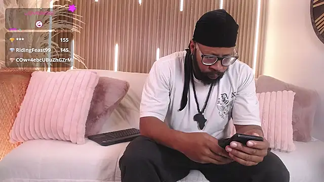 Snapshot of King_Malik chatting on 09/17/25, 12:51 King Malik online show from 09/17/25, 12:51