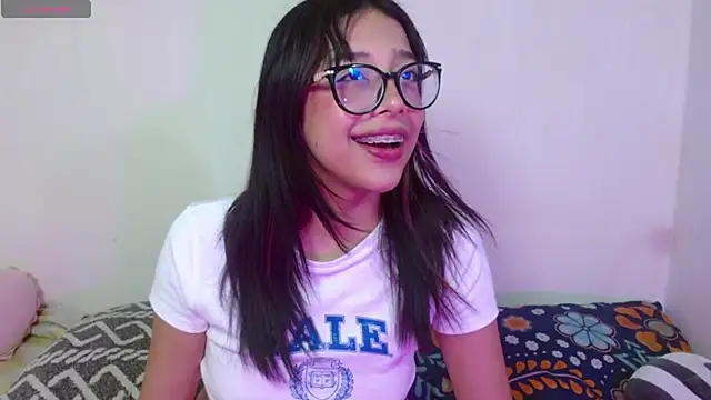 kimwilliam11 online show from 10/05/25, 11:57