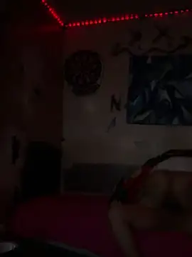 Snapshot of jenny0001o chatting on 11/19/25, 08:36 jenny0001o online show from 11/19/25, 08:36