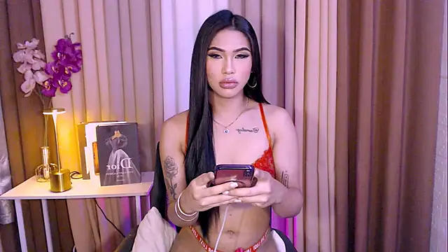 Megan sativa online show from 11/17/25, 06:19