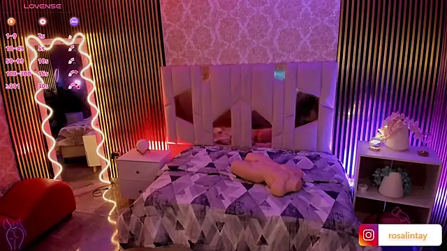 Rosalind tay online show from 10/17/25, 11:35