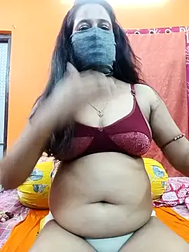 Hotpuja25 online show from 10/04/25, 12:03