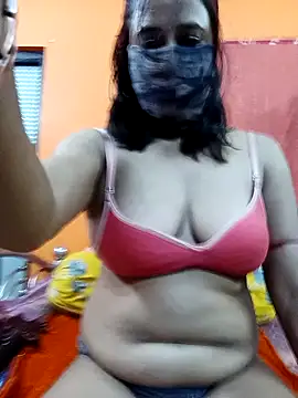 Hotpuja25 online show from 11/08/25, 03:56