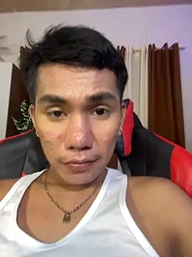 Snapshot of drinkmycumx chatting on 11/16/25, 02:33 drinkmycumx online show from 11/16/25, 02:33