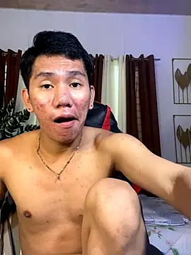 Snapshot of drinkmycumx chatting on 11/18/25, 04:28 drinkmycumx online show from 11/18/25, 04:28