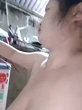 Snapshot of BigBoobs186 chatting on 10/16/25, 01:34 BigBoobs186 online show from 10/16/25, 01:34