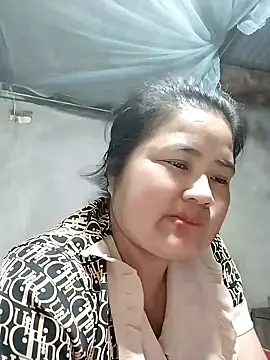 Snapshot of BigBoobs186 chatting on 10/21/25, 09:54 BigBoobs186 online show from 10/21/25, 09:54