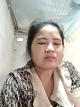 Snapshot of BigBoobs186 chatting on 11/13/25, 01:48 BigBoobs186 online show from 11/13/25, 01:48