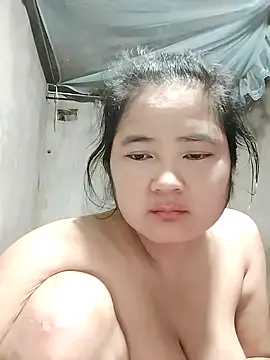 Snapshot of BigBoobs186 chatting on 11/19/25, 12:54 BigBoobs186 online show from 11/19/25, 12:54