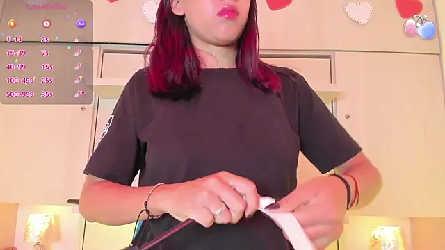 CamiGox online show from 10/24/25, 08:05