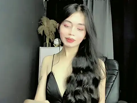 LexiLove online show from 11/14/25, 09:41