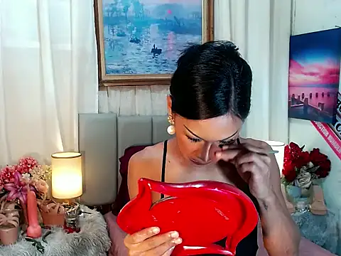 sassylatina online show from 11/15/25, 12:56