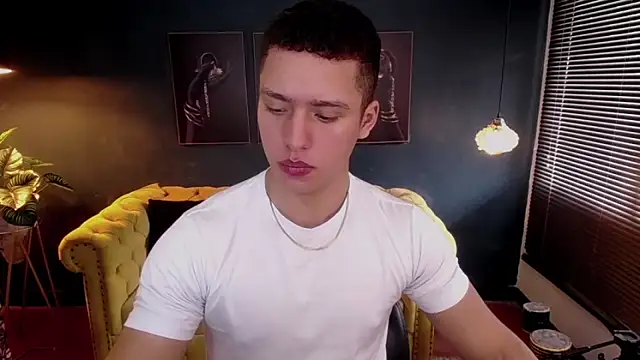 Snapshot of deivid_parker chatting on 10/10/25, 01:54 deivid parker online show from 10/10/25, 01:54