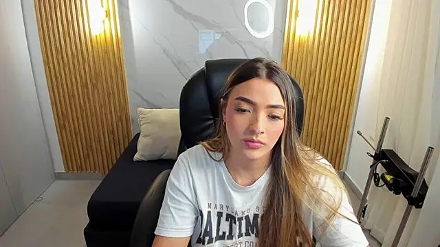 KYLIE JONES6 online show from 10/28/25, 03:10