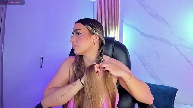 KYLIE JONES6 online show from 11/04/25, 03:27