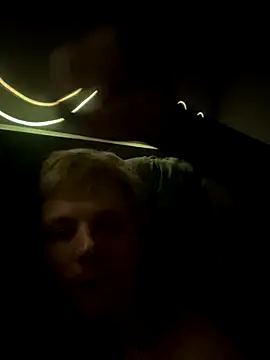 Snapshot of _Forest_Boy_ chatting on 11/16/25, 04:18 Forest Boy online show from 11/16/25, 04:18