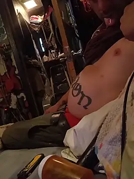 Twoslipperywhenwett online show from 11/10/25, 04:50